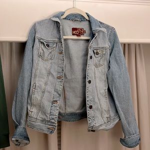 HOLLISTER Blue Jean jacket with floral interior print